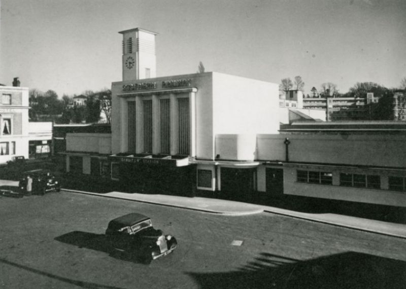 Archive photograph of Surbiton station - South Western Railway