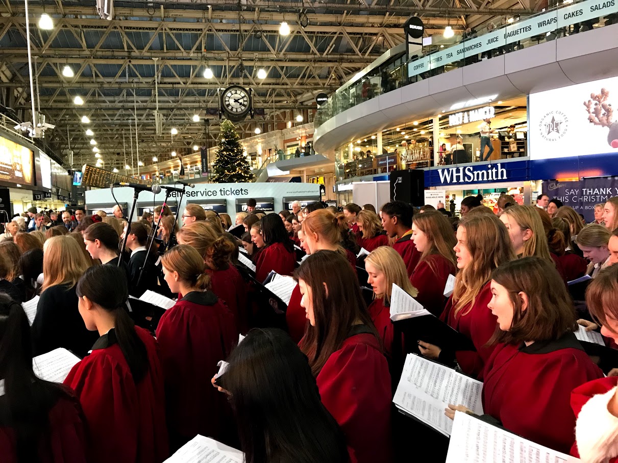 Christmas carols on the concourse at Waterloo raises £3,600 for food banks