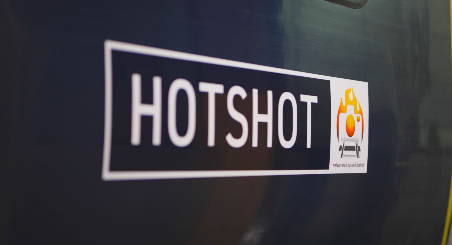 Hotshot logo vinyl on train