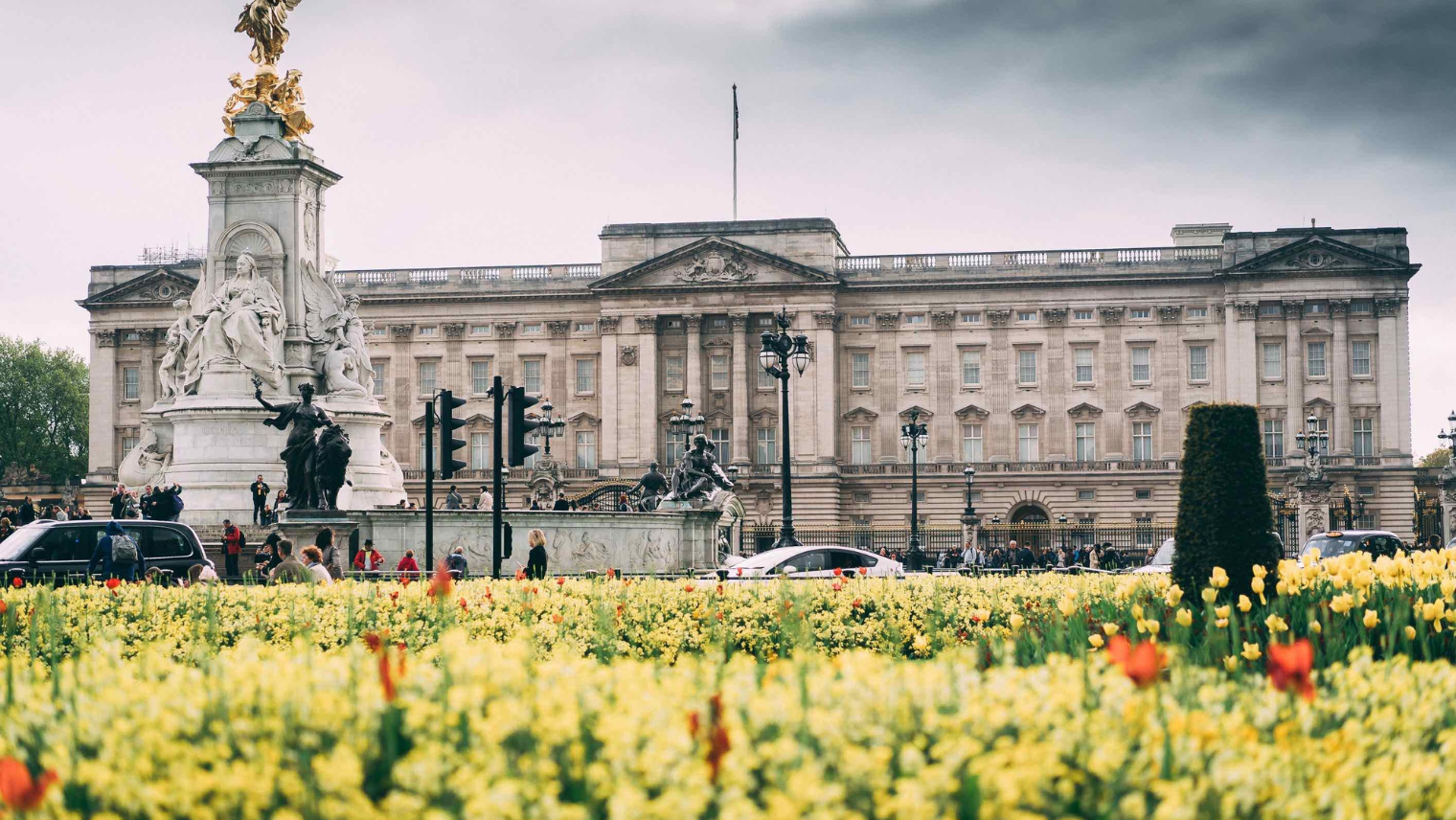 An image of Buckingham Palace