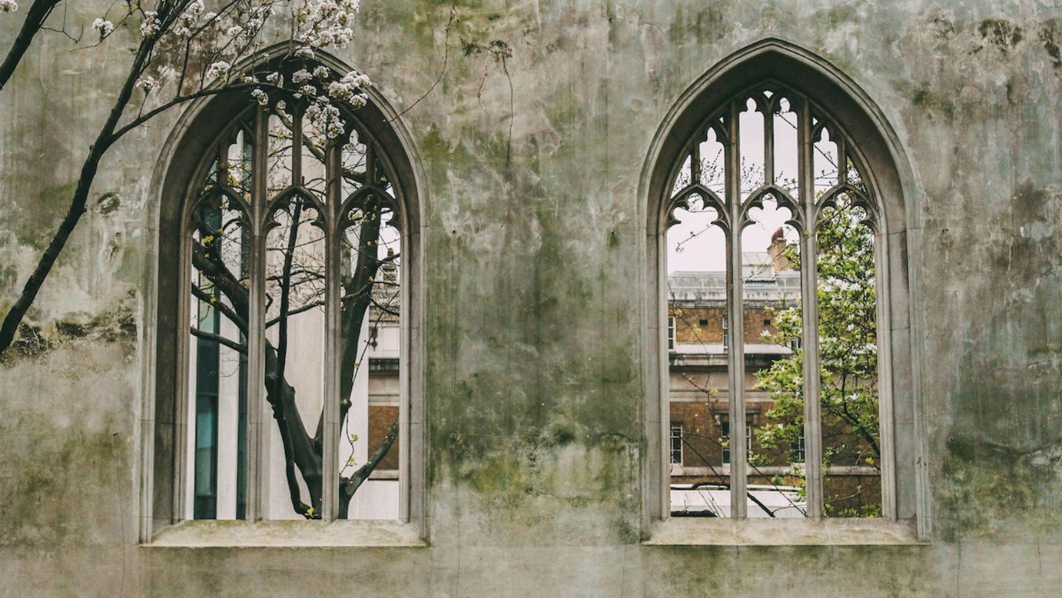 St Dunstan in the East Church Garden