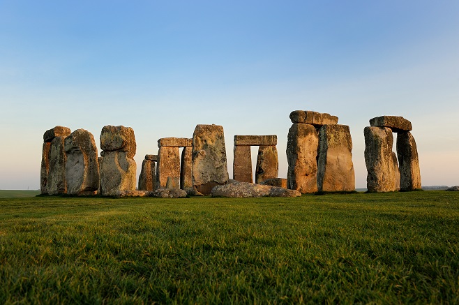 Stonehenge (c) English Heritage