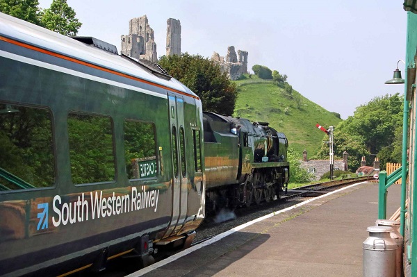 Train at Corfe Castle station