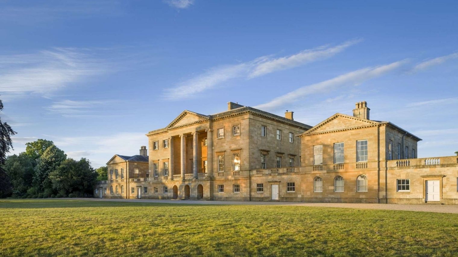 The country house at Basildon Park