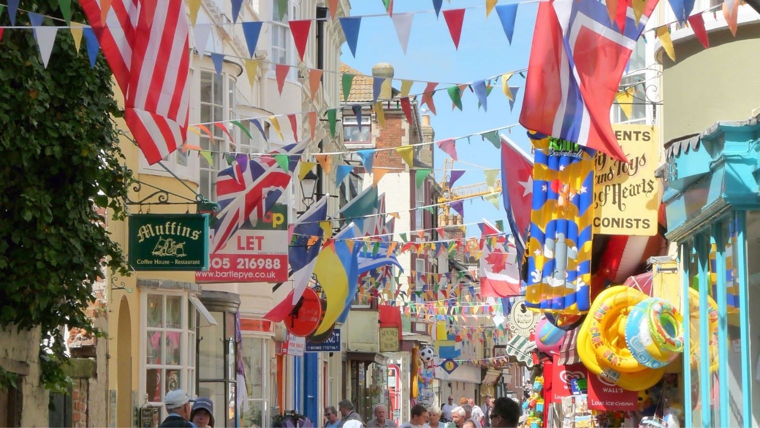 A large range of shops await to be discovered in Weymouth