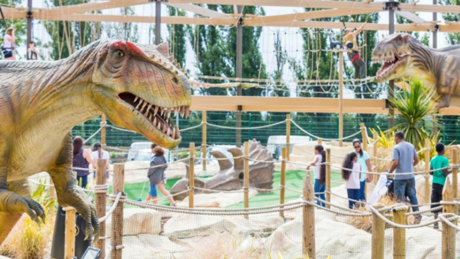 Dinosaurs at Jurassic Encounters crazy golf course